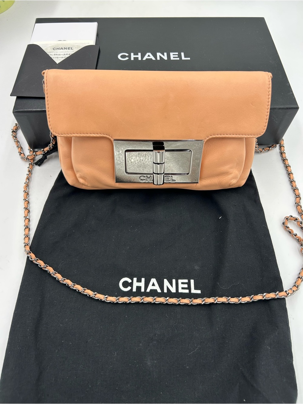 Women's CHANEL Peach Leather Turnlock Crossbody Bag made in Italy PRISTINE